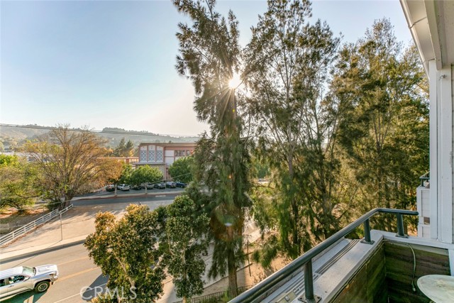 Detail Gallery Image 27 of 66 For 13331 Moorpark St #319,  Sherman Oaks,  CA 91423 - 2 Beds | 2 Baths