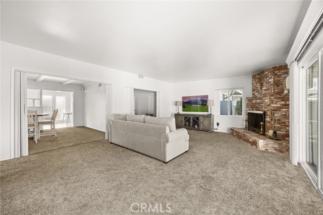 Detail Gallery Image 8 of 26 For 1481 E Algrove St, Covina,  CA 91724 - 3 Beds | 2/1 Baths