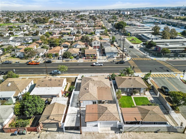 Detail Gallery Image 35 of 38 For 15523 Van Ness Ave, Gardena,  CA 90249 - 3 Beds | 3 Baths