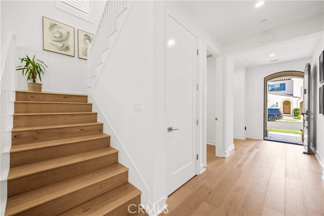 Detail Gallery Image 11 of 74 For 113 Imagination Trail, Irvine,  CA 92620 - 4 Beds | 3/1 Baths