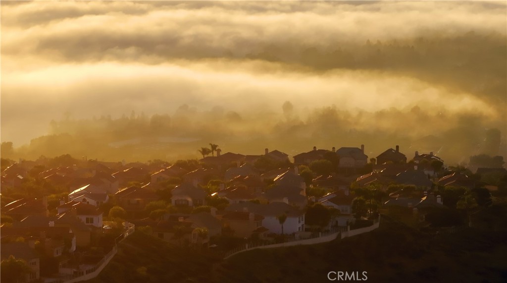 https://media.crmls.org/medias/54ca8eb9-262e-4ebb-8427-491ea361da59.jpg?preset=X-Large