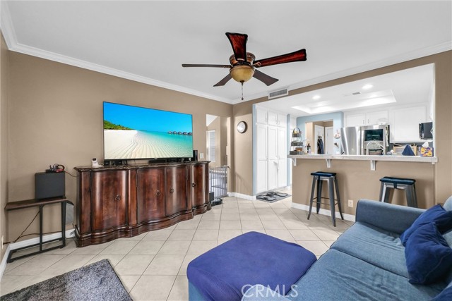 12284 Sandy Creek, Riverside CA: https://media.crmls.org/medias/54cb73af-4281-4171-9ac0-2bc77f9d4849.jpg