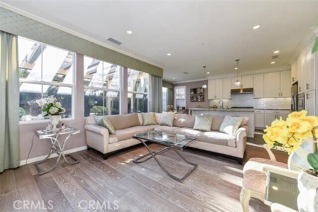 Detail Gallery Image 3 of 32 For 83 Waterleaf, Irvine,  CA 92620 - 3 Beds | 3 Baths