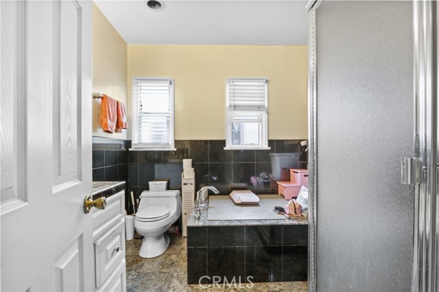 Detail Gallery Image 11 of 34 For 1921 Chariton St, Los Angeles,  CA 90034 - – Beds | – Baths
