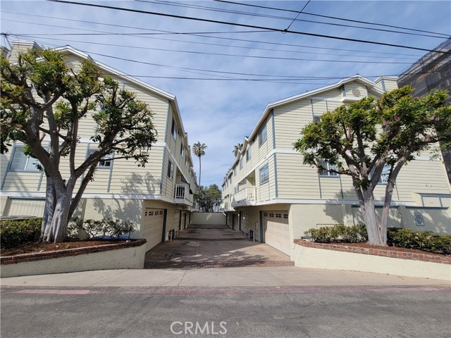 Alley Access to Garages