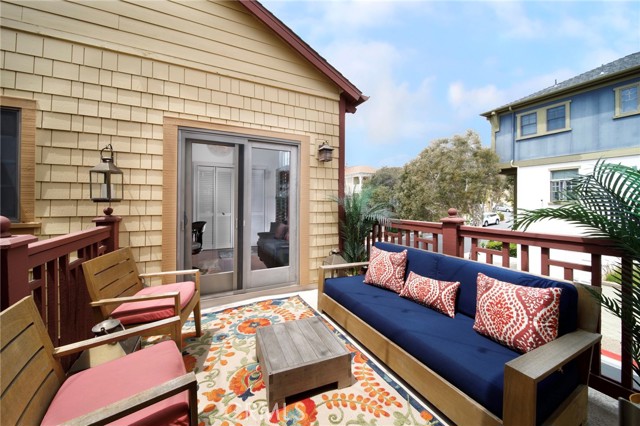 Detail Gallery Image 14 of 38 For 2741 Bungalow Pl, Corona Del Mar,  CA 92625 - 2 Beds | 2 Baths