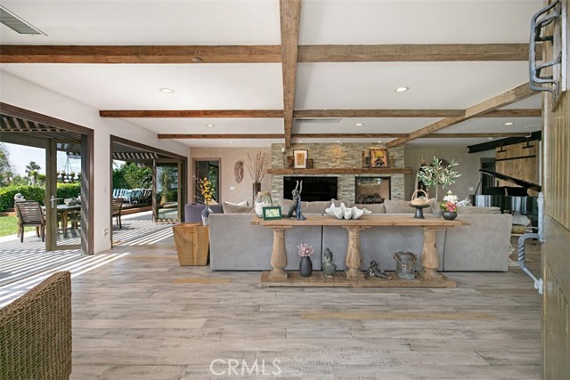 228 Ledroit Street, Laguna Beach CA: https://media.crmls.org/medias/54cc2df8-0d16-4451-93ad-037424057264.jpg