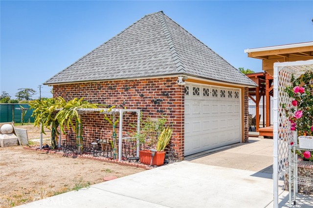 Detail Gallery Image 14 of 26 For 12391 Euclid St, Garden Grove,  CA 92840 - 4 Beds | 2 Baths