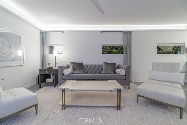 541 1st Street, Manhattan Beach, California 90266, 2 Bedrooms Bedrooms, ,2 BathroomsBathrooms,Residential,Sold,1st,SB23123581