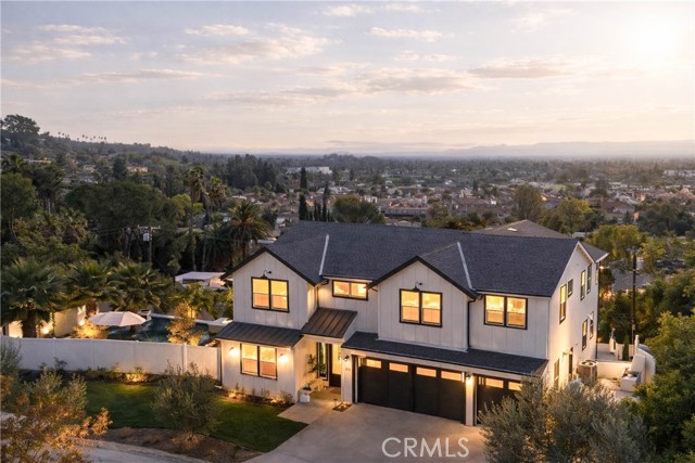 Detail Gallery Image 5 of 68 For 18804 Winnwood, Santa Ana,  CA 92705 - 5 Beds | 5 Baths