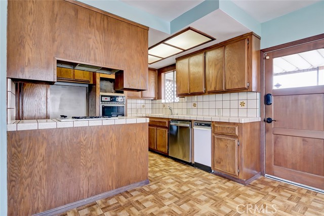 2405 Hawkins Avenue, Redondo Beach, California 90278, 3 Bedrooms Bedrooms, ,1 BathroomBathrooms,Residential,Sold,Hawkins,SB22122161