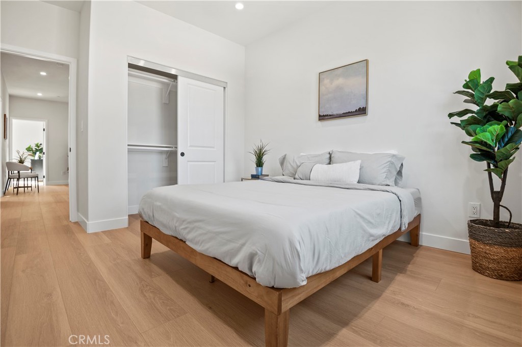 MLS #OC25253877 image #20