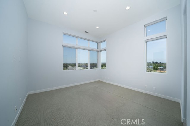 Detail Gallery Image 30 of 37 For 430 Transport, Tustin,  CA 92782 - 4 Beds | 3/1 Baths