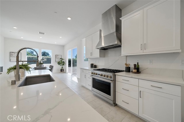 Detail Gallery Image 14 of 48 For 1010 Juniper, Glendora,  CA 91741 - 4 Beds | 3/1 Baths