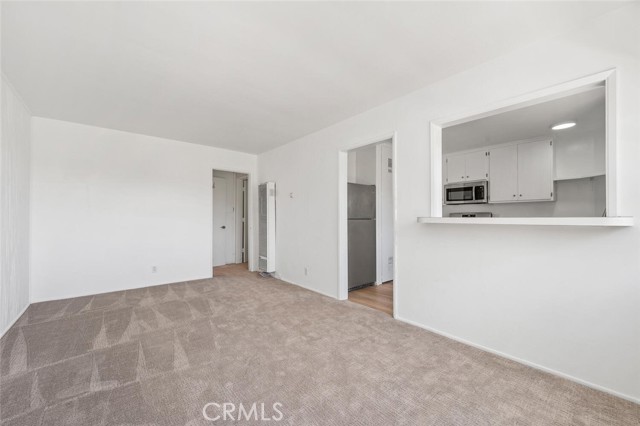 Detail Gallery Image 2 of 24 For 350 Y Pl #D,  Laguna Beach,  CA 92651 - 1 Beds | 1 Baths