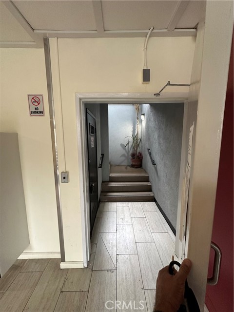 120 Alamitos Avenue, Long Beach CA: https://media.crmls.org/medias/54cef26d-e1ab-47e2-8d16-f2140e03237b.jpg