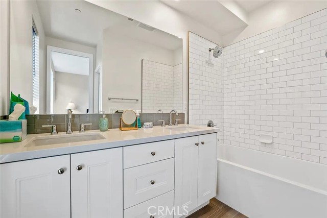 Detail Gallery Image 13 of 28 For 985 Doheny Way, Dana Point,  CA 92629 - 2 Beds | 2/1 Baths