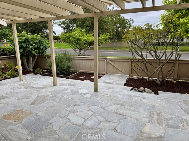 Detail Gallery Image 8 of 25 For 12 Park Vista #50,  Irvine,  CA 92604 - 2 Beds | 2 Baths