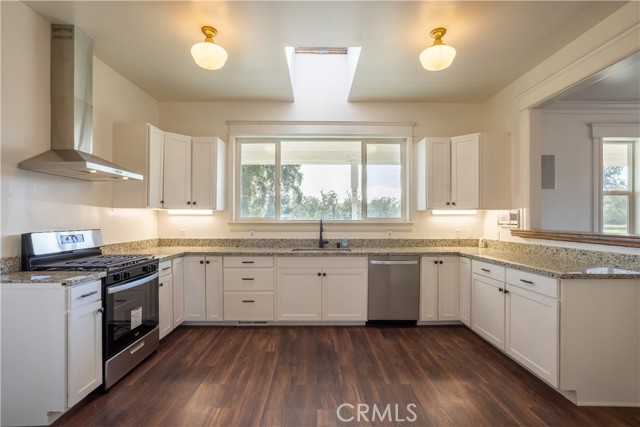 Detail Gallery Image 9 of 52 For 7310 State Highway 99w, Gerber,  CA 96035 - 5 Beds | 2 Baths