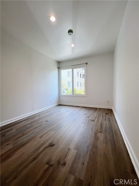 Detail Gallery Image 20 of 26 For 1940 N Highland Ave #25,  Los Angeles,  CA 90068 - 2 Beds | 2 Baths
