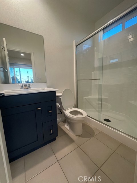 Detail Gallery Image 8 of 34 For 200 N Standard, Santa Ana,  CA 92701 - 4 Beds | 3/1 Baths