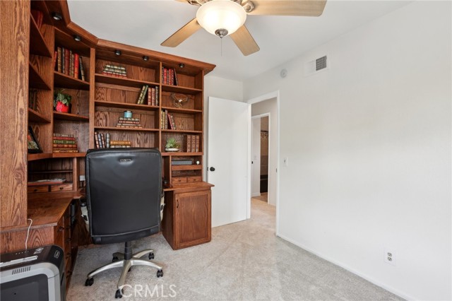 Detail Gallery Image 18 of 47 For 27959 Palmetto Ridge Dr, Valencia,  CA 91354 - 4 Beds | 2/1 Baths