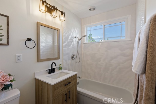 Detail Gallery Image 24 of 36 For 20101 Superior St, Chatsworth,  CA 91311 - 3 Beds | 2 Baths