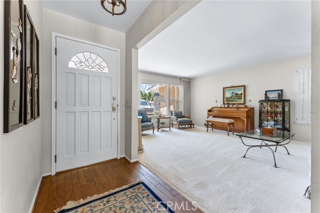 19302 Maynard Way, North Tustin CA: https://media.crmls.org/medias/54d2320c-9ad7-4f02-aa5b-7e54340b9e2c.jpg