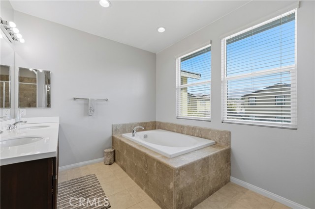 Detail Gallery Image 34 of 56 For 1176 Woodbury Ln, Mentone,  CA 92359 - 4 Beds | 3 Baths