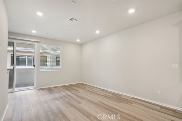 Detail Gallery Image 4 of 32 For 1551 Stratus Dr, Pomona,  CA 91768 - 3 Beds | 3 Baths