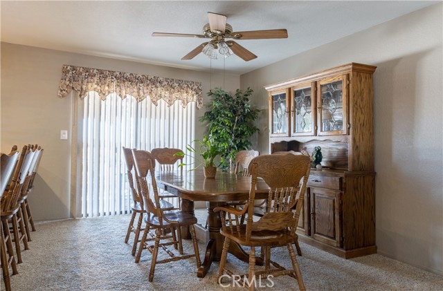 12386 Pawnee Road, Apple Valley CA: https://media.crmls.org/medias/54d339f4-58e4-4d7e-8001-f6237c5b02d9.jpg