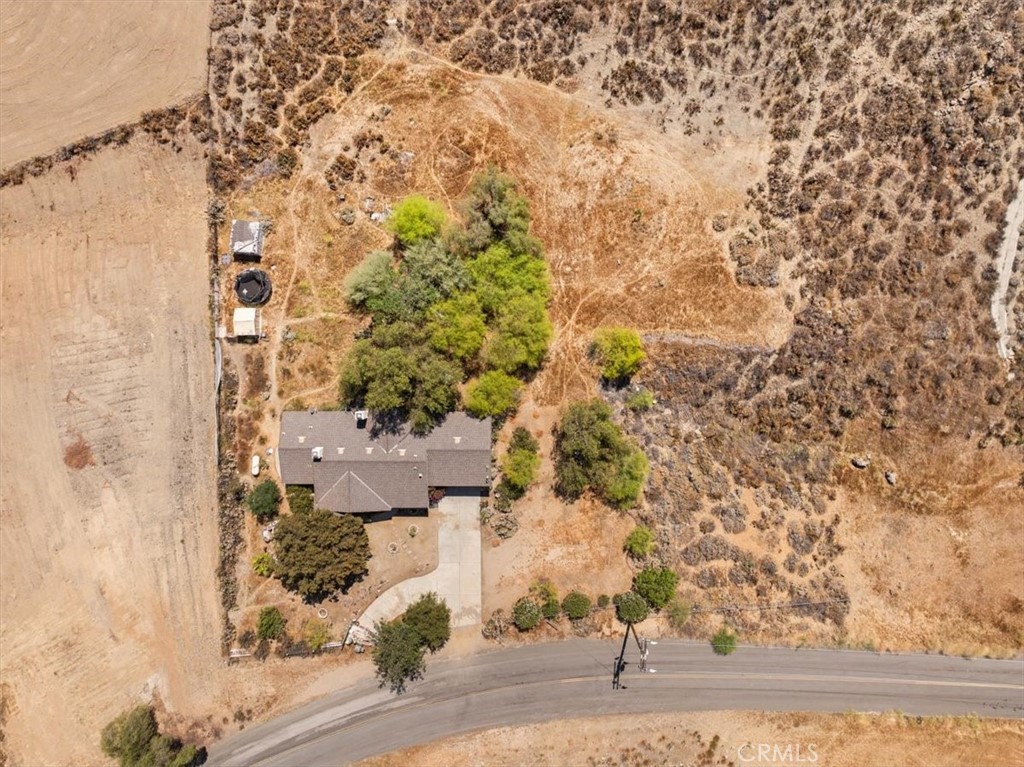 https://media.crmls.org/medias/54d39ffd-4439-4c54-8695-e74641628edb.jpg?preset=X-Large