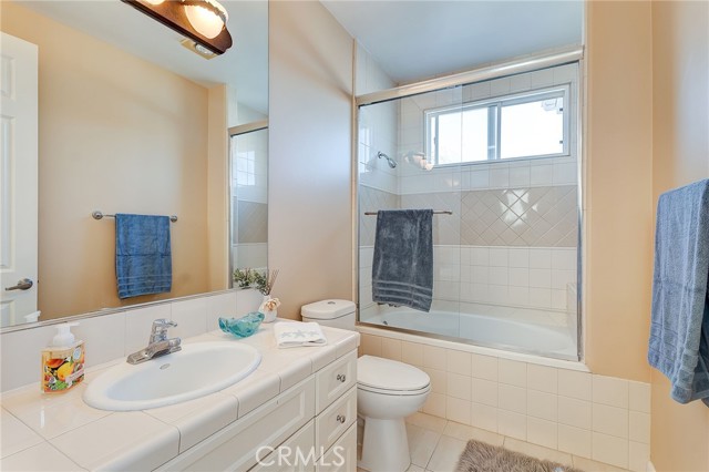 33 Sage Lane, Bell Canyon CA: https://media.crmls.org/medias/54d4d7a2-41c2-48dc-bc7c-3098e11153ea.jpg