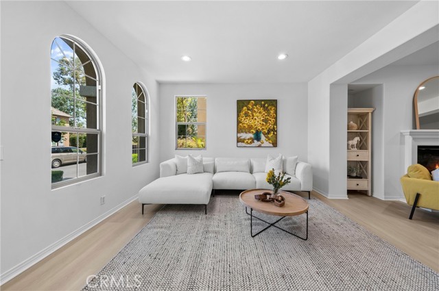 97 Twin Gables, Irvine CA: https://media.crmls.org/medias/54d4e68b-1c4b-46ed-8dcb-8c58f0ec2cbf.jpg
