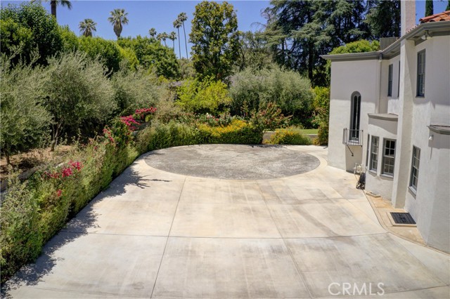 Detail Gallery Image 7 of 50 For 1205 W Highland Ave, Redlands,  CA 92373 - 4 Beds | 3/2 Baths