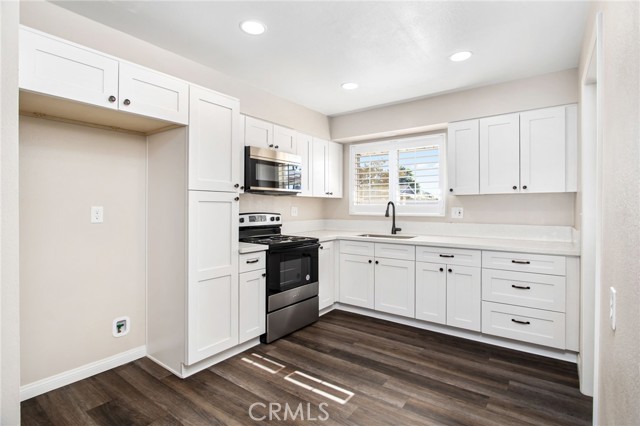 Detail Gallery Image 13 of 35 For 27161 Pinehurst, Menifee,  CA 92586 - 2 Beds | 1 Baths