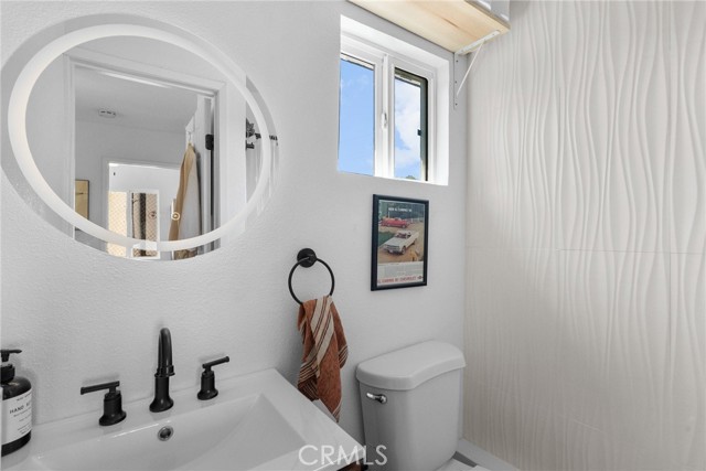 Detail Gallery Image 18 of 24 For 4142 Mercury Ave, Los Angeles,  CA 90031 - 2 Beds | 2 Baths