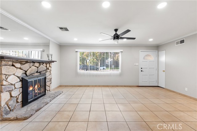 Detail Gallery Image 9 of 55 For 1030 Ventura Ave, Simi Valley,  CA 93065 - 3 Beds | 2 Baths