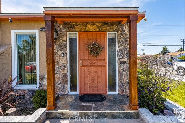 2775 Wetherly Avenue, Long Beach CA: https://media.crmls.org/medias/54d59900-cdd7-462e-b643-caee7f5b9857.jpg