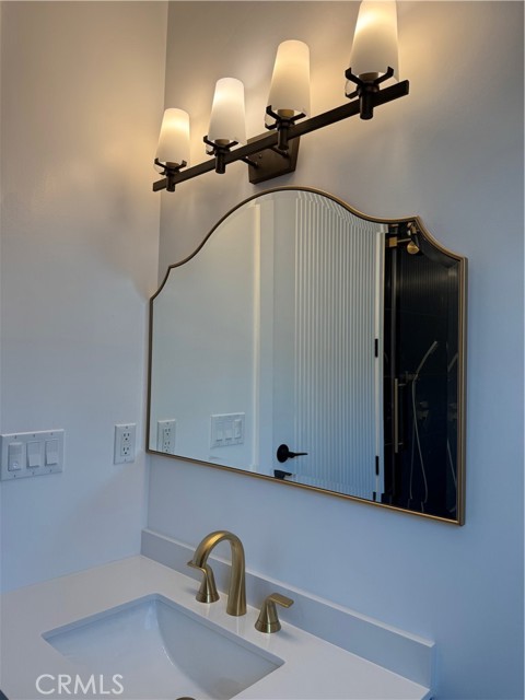 17457 Bullock Street, Encino CA: https://media.crmls.org/medias/54d5b73f-8754-40eb-95ee-eef4fd8239d8.jpg