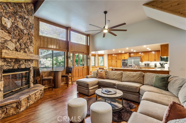 Detail Gallery Image 15 of 73 For 499 Golf Course, Lake Arrowhead,  CA 92352 - 4 Beds | 4/1 Baths