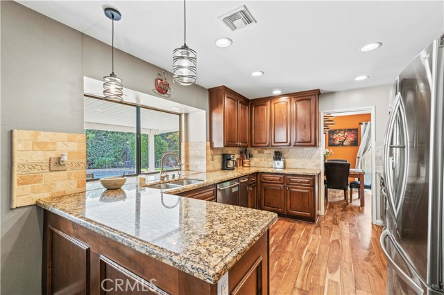 Detail Gallery Image 15 of 53 For 23644 Mesa Ct, Valencia,  CA 91355 - 3 Beds | 3 Baths