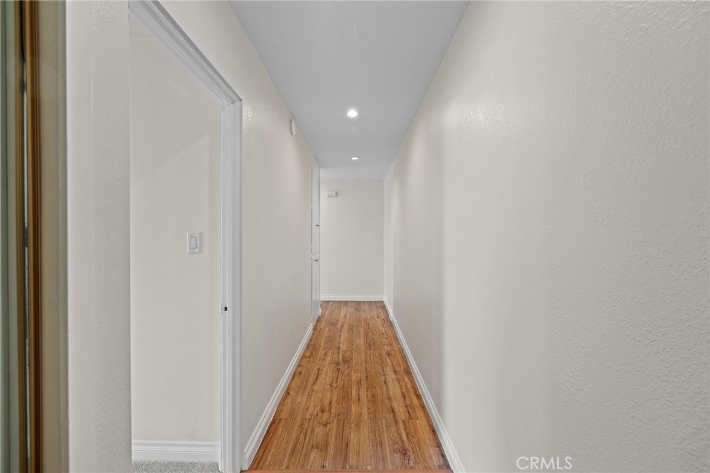 https://media.crmls.org/medias/54d63a05-4c1f-4fd7-8b26-d1f3fb40952a.jpg?preset=X-Large