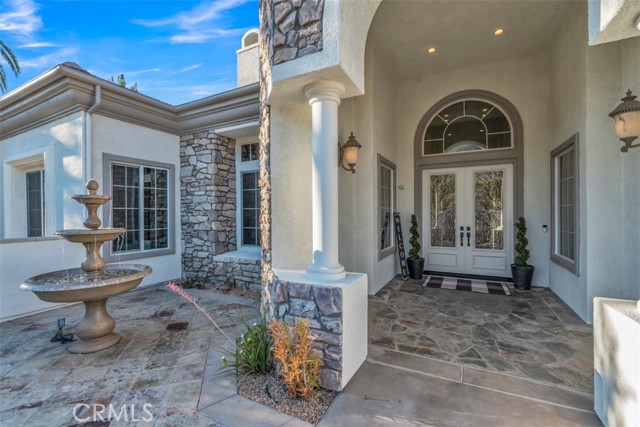 Detail Gallery Image 6 of 74 For 1631 Zurita Cir, Corona,  CA 92881 - 6 Beds | 4/3 Baths