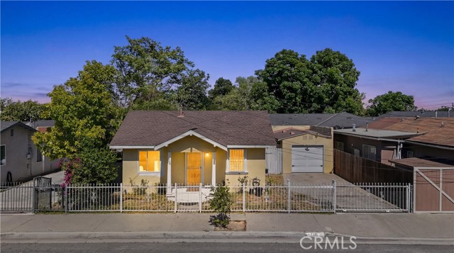 512 South Willowbrook