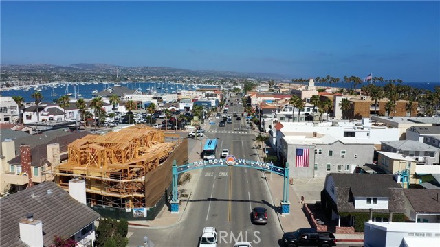 1532 Miramar Drive, Newport Beach CA: https://media.crmls.org/medias/54d822e2-8c1c-4a89-bd41-8dabb14163fa.jpg