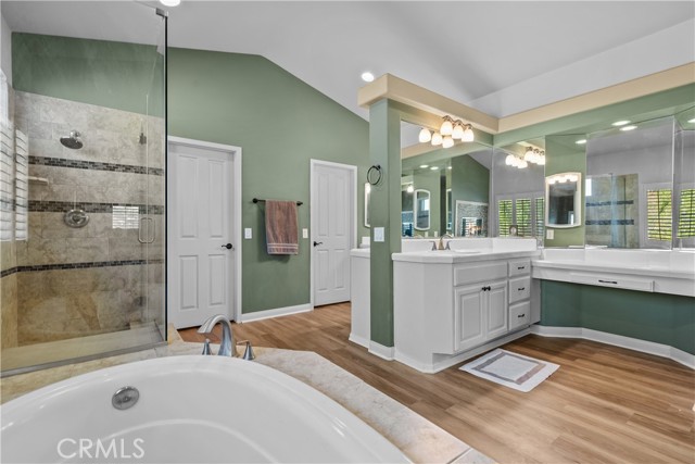 15355 Michael Crest Drive, Canyon Country CA: https://media.crmls.org/medias/54d86c84-3f2f-4d10-ade2-07bbcbda9227.jpg