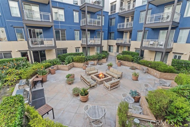 Detail Gallery Image 3 of 49 For 150 the Promenade #202,  Long Beach,  CA 90802 - 3 Beds | 3 Baths