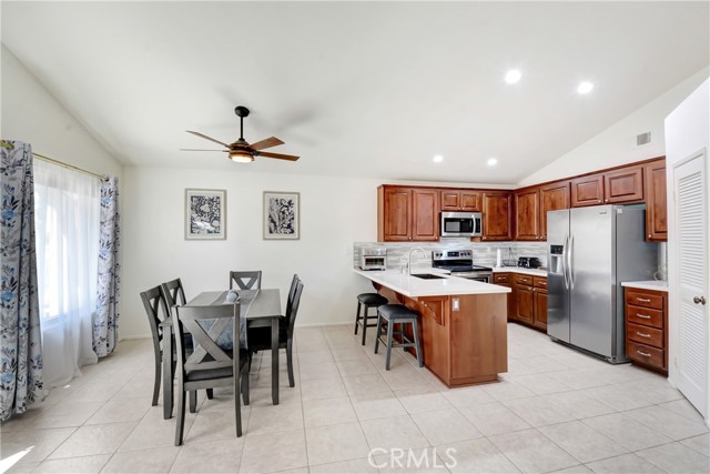 42297 Sultan Avenue, Palm Desert CA: https://media.crmls.org/medias/54d8cc96-8ec3-4e2f-88ce-f56e84be9e25.jpg