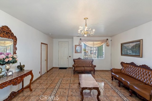 Detail Gallery Image 18 of 53 For 24883 Gatewood St, Moreno Valley,  CA 92551 - 5 Beds | 2 Baths